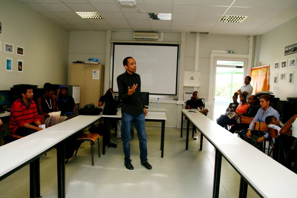 Presentation in a secondary school in Lisbon - Portugal